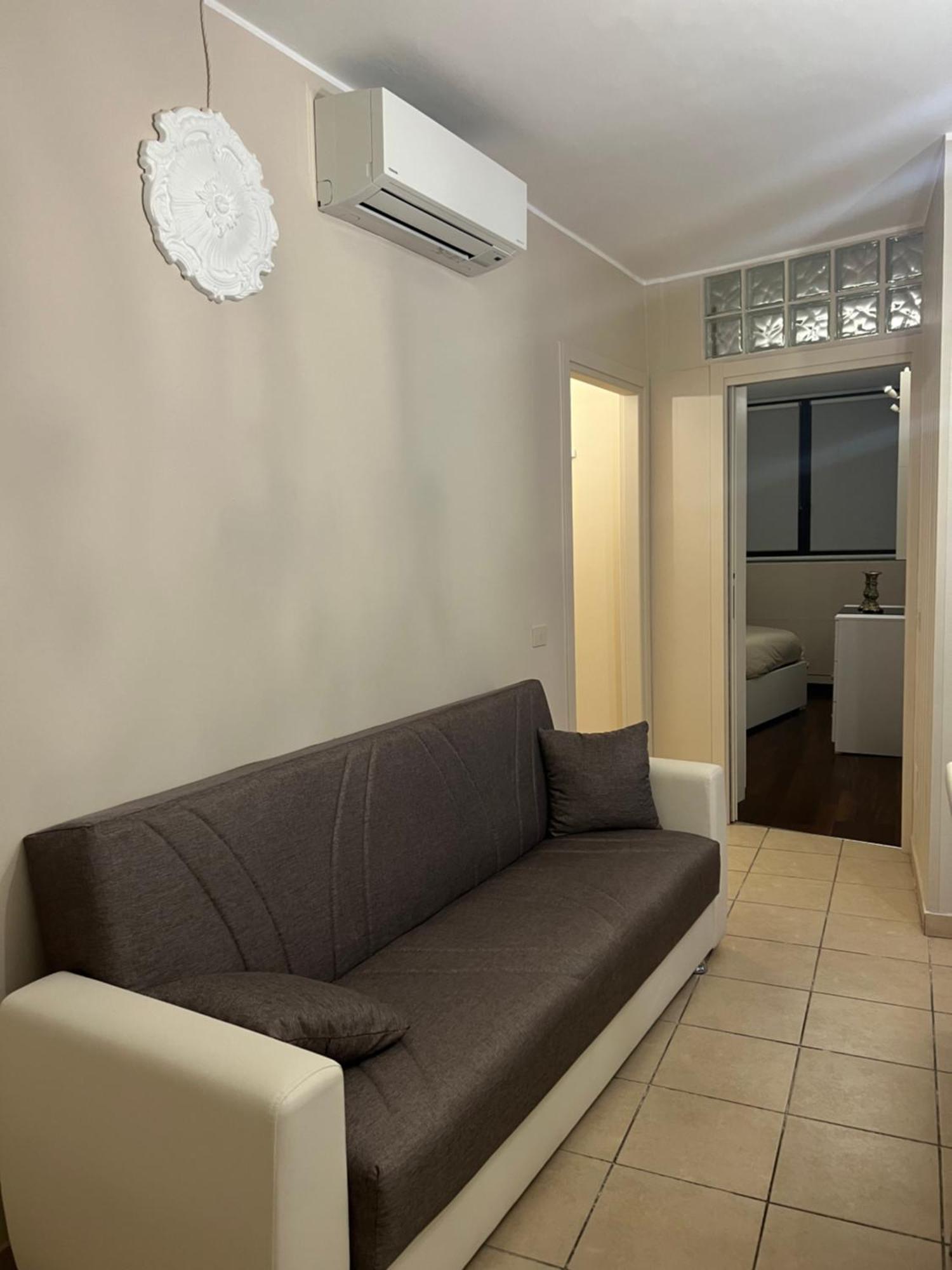 Tevere 20 House Монца Номер фото