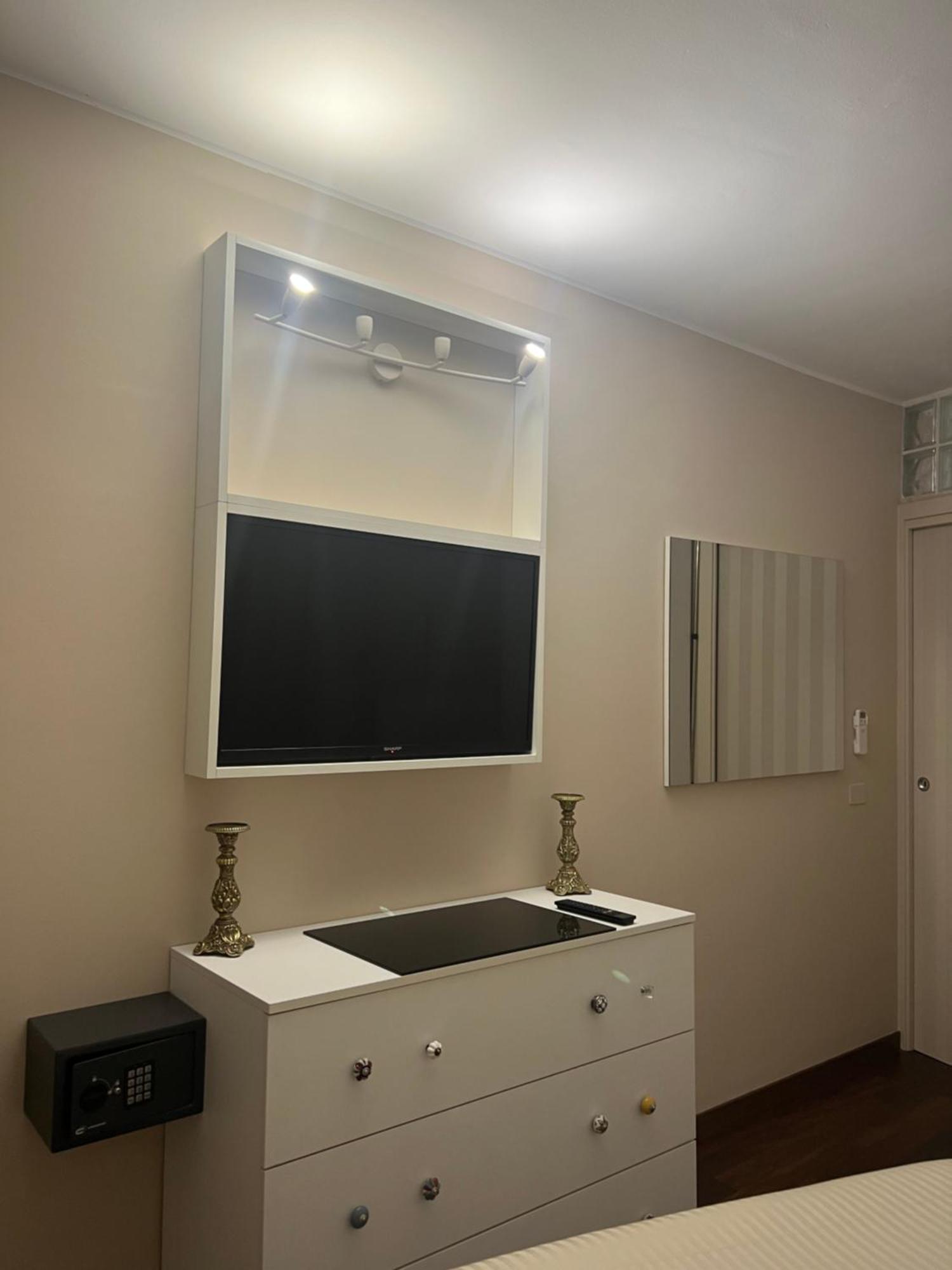 Tevere 20 House Монца Номер фото