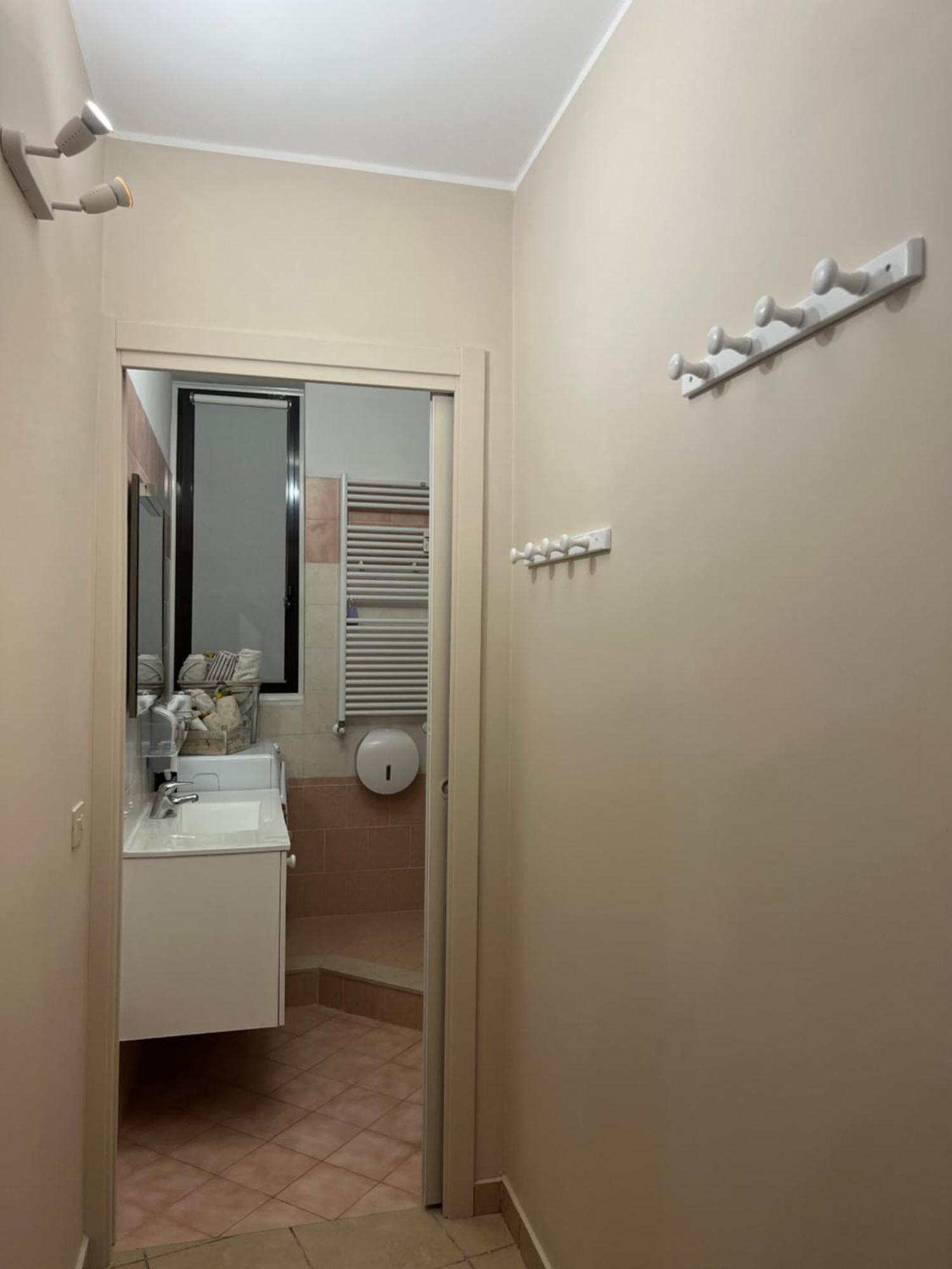 Tevere 20 House Монца Номер фото
